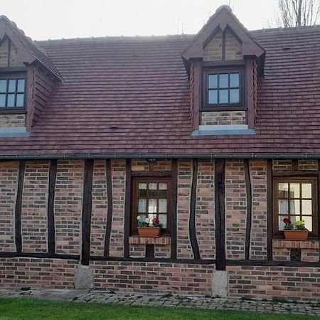 Le Petit Gite De La Varenne Saint-Hellier Εξωτερικό φωτογραφία